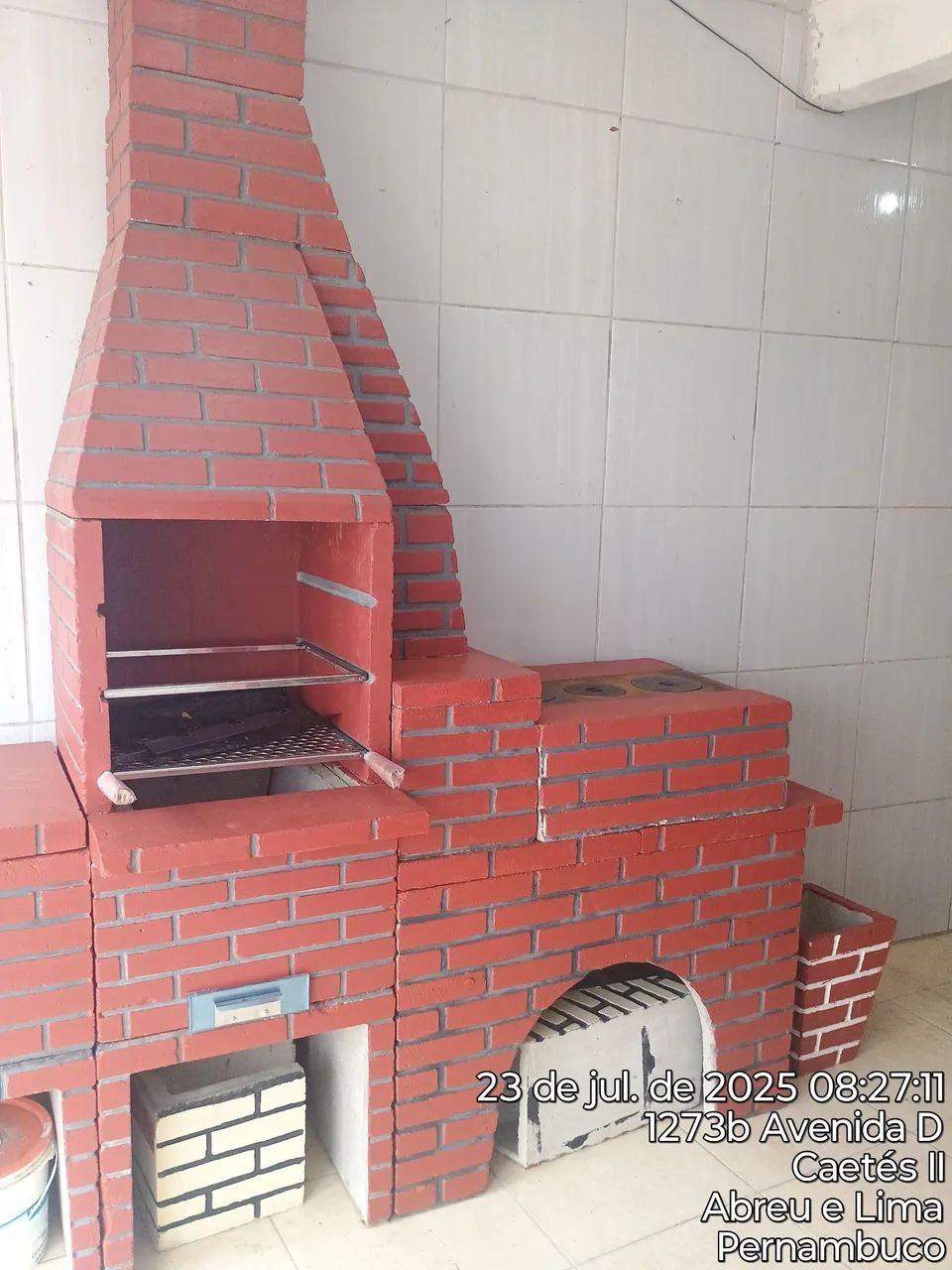 Churrasqueira de Tijolos Rústica para seu Jardim - Foto 2