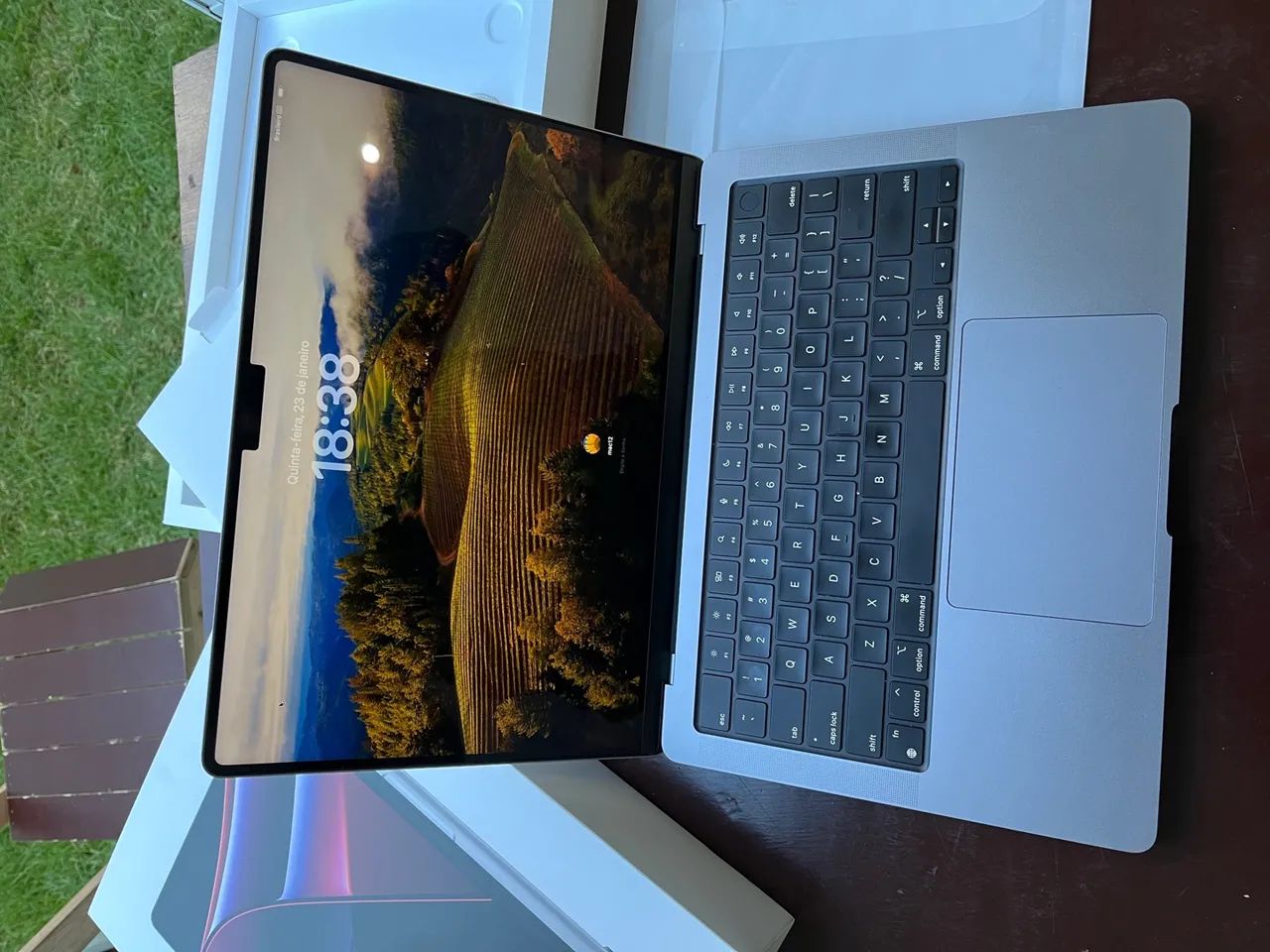 MacBook Pro M2 14pole 16gbram 512ssd 18ciclos  - Foto 4