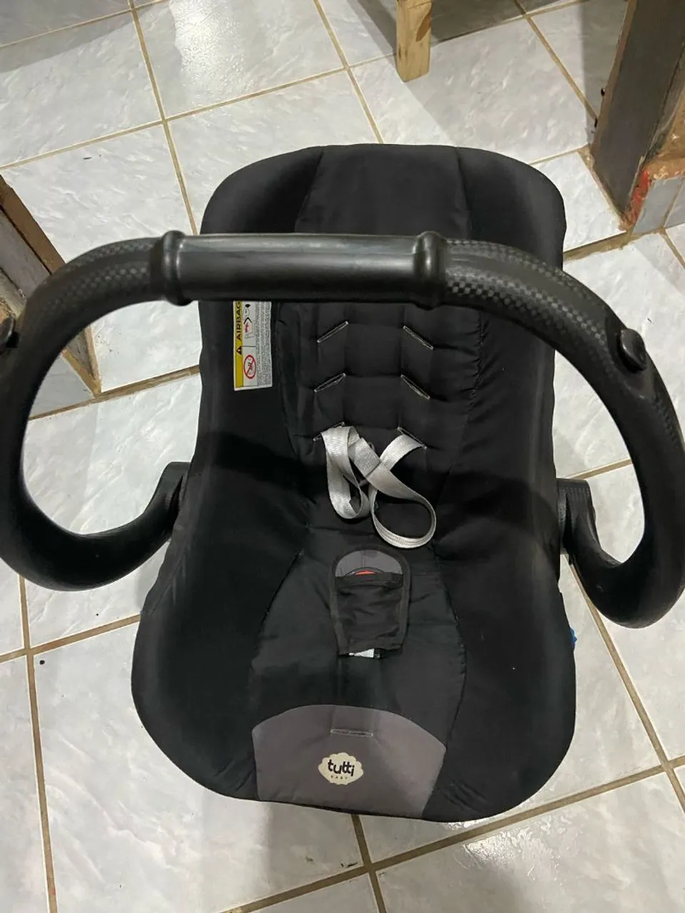 Carrinho de bebê, bebê conforto e andajar