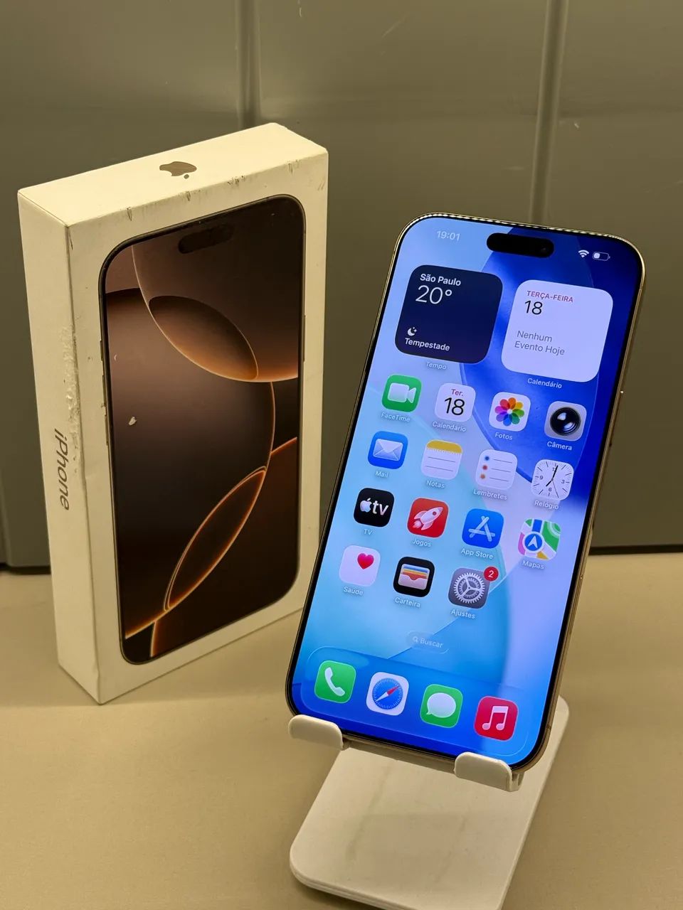 iPhone 16 pro Max 256gb Desert Bateria 100% Semi Novo | Loja