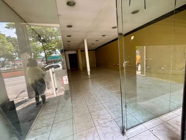 Alugo Loja na Av. Brasil próximo Mini shopping Compensa - Foto 2