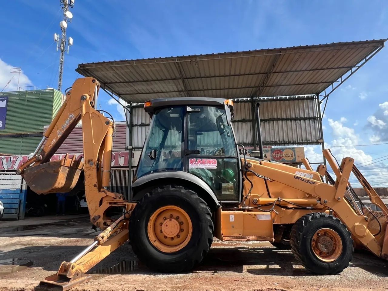 Retroescavadeira CASE 4x4 TURBO 2 alavancas  - Foto 3