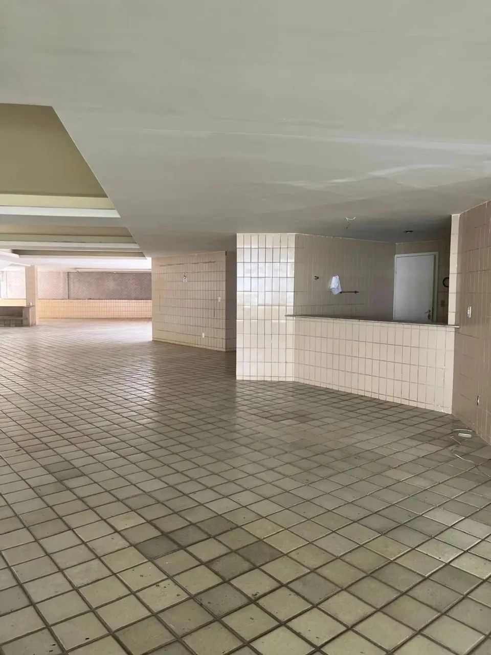 APARTAMENTO PARA ALUGUEL EM BOA VIAGEM NA MEGA OFERTA POSSUI 120 METROS COM TODOS OS ARMÁR - Foto 5