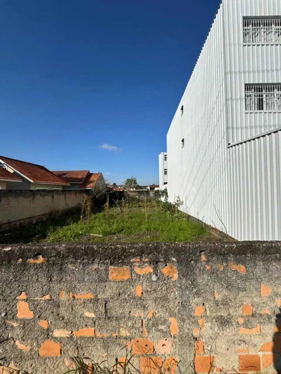 Terreno para alugar por R$ 2000.00, 444.00 m2 - CAPAO RASO - CURITIBA/PR