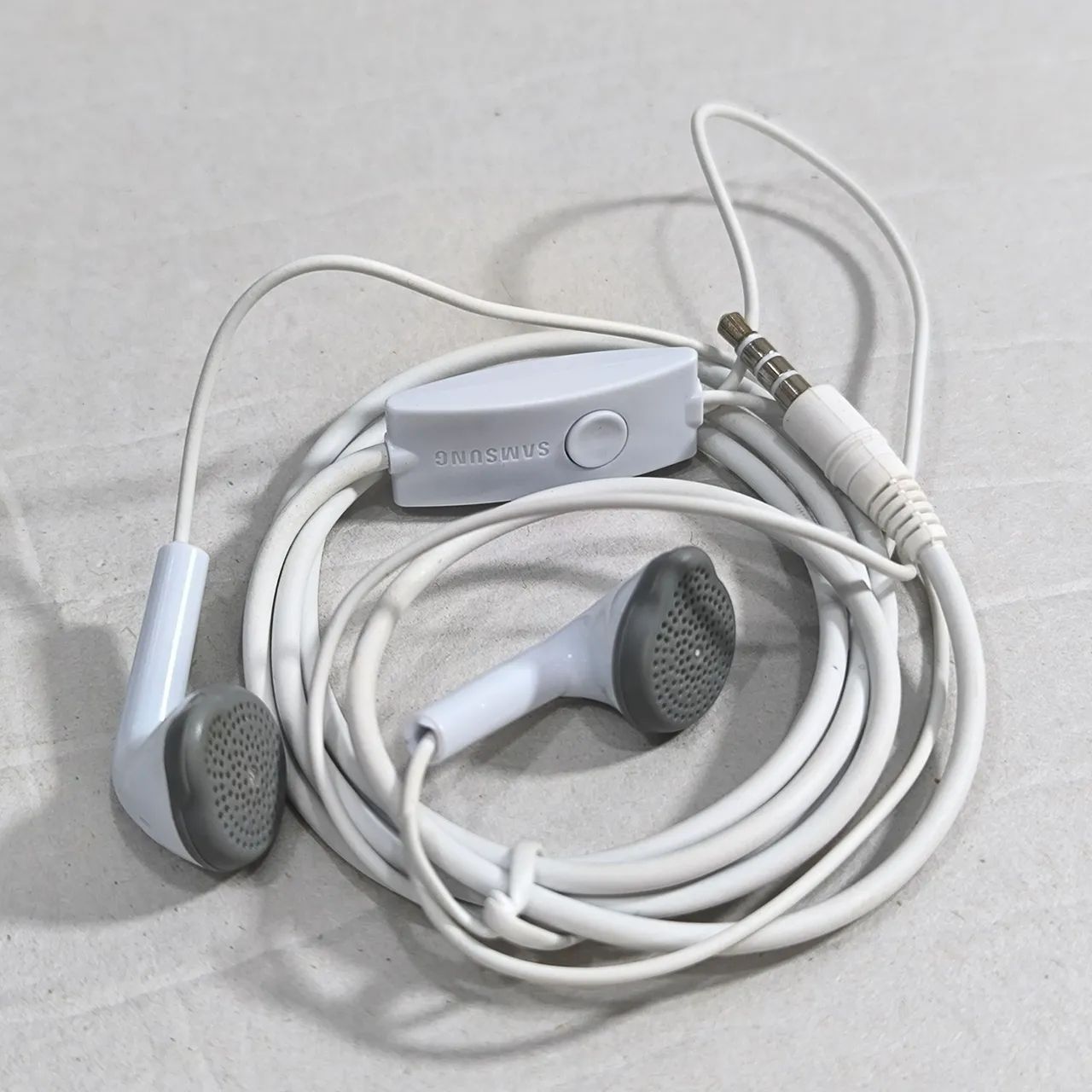 Fone de ouvido Samsung P2 