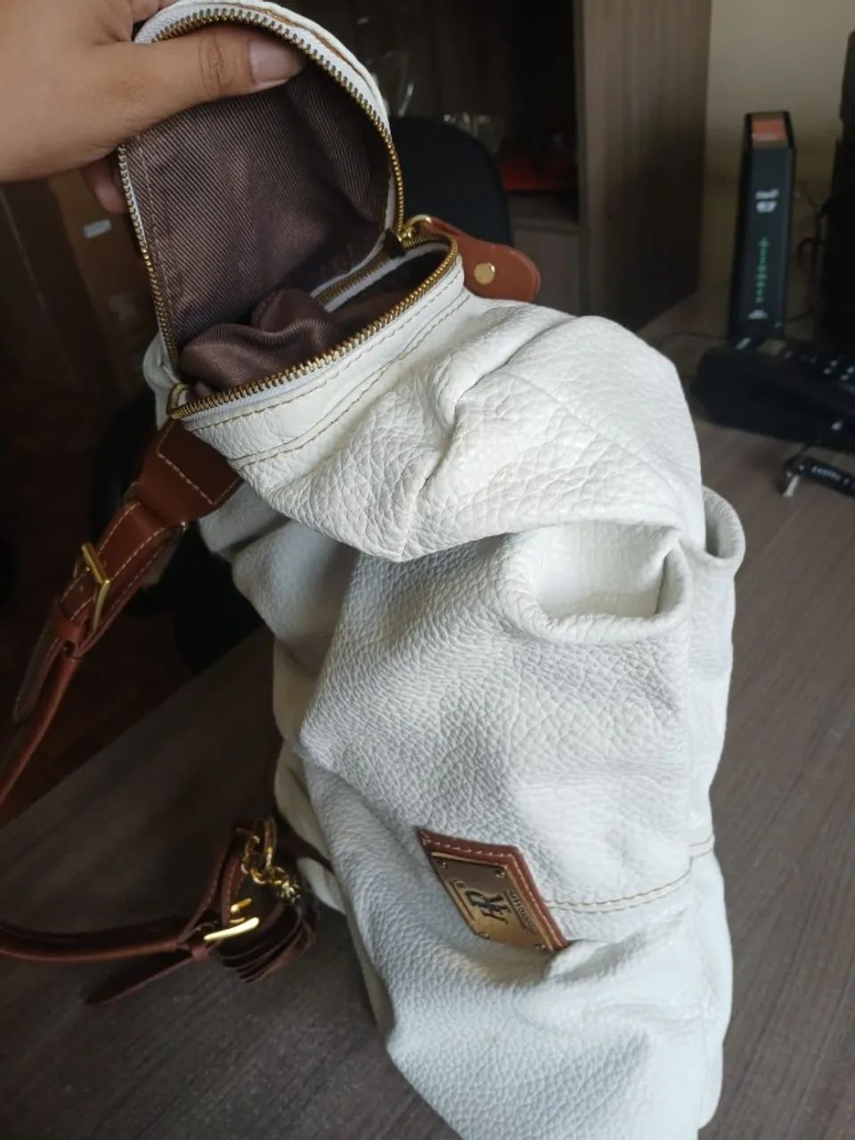 BOLSA DE COURO HR LEATHERGOOS SEMI-NOVA - Foto 3