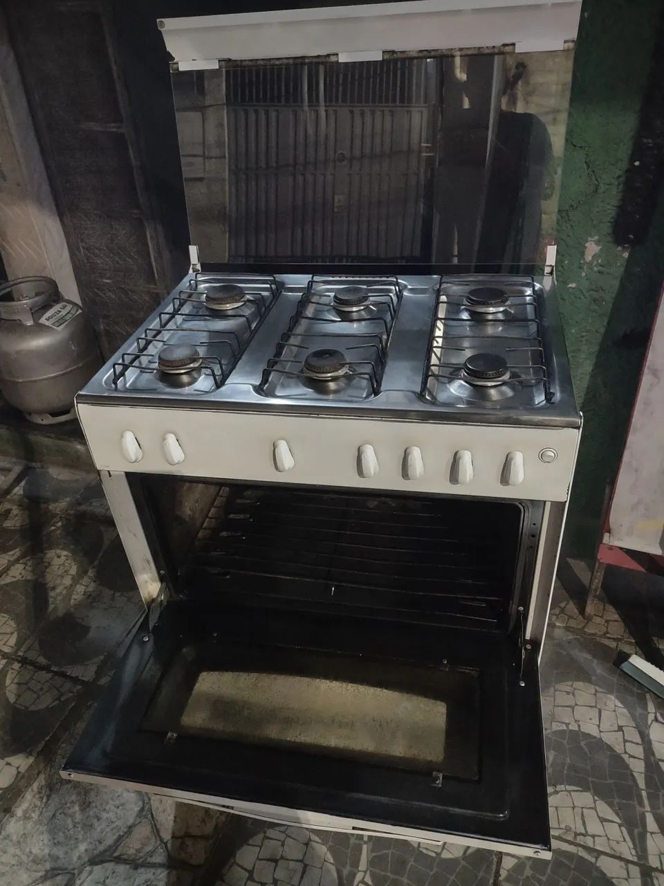 Vendo fogão 6 bocas  - Foto 3