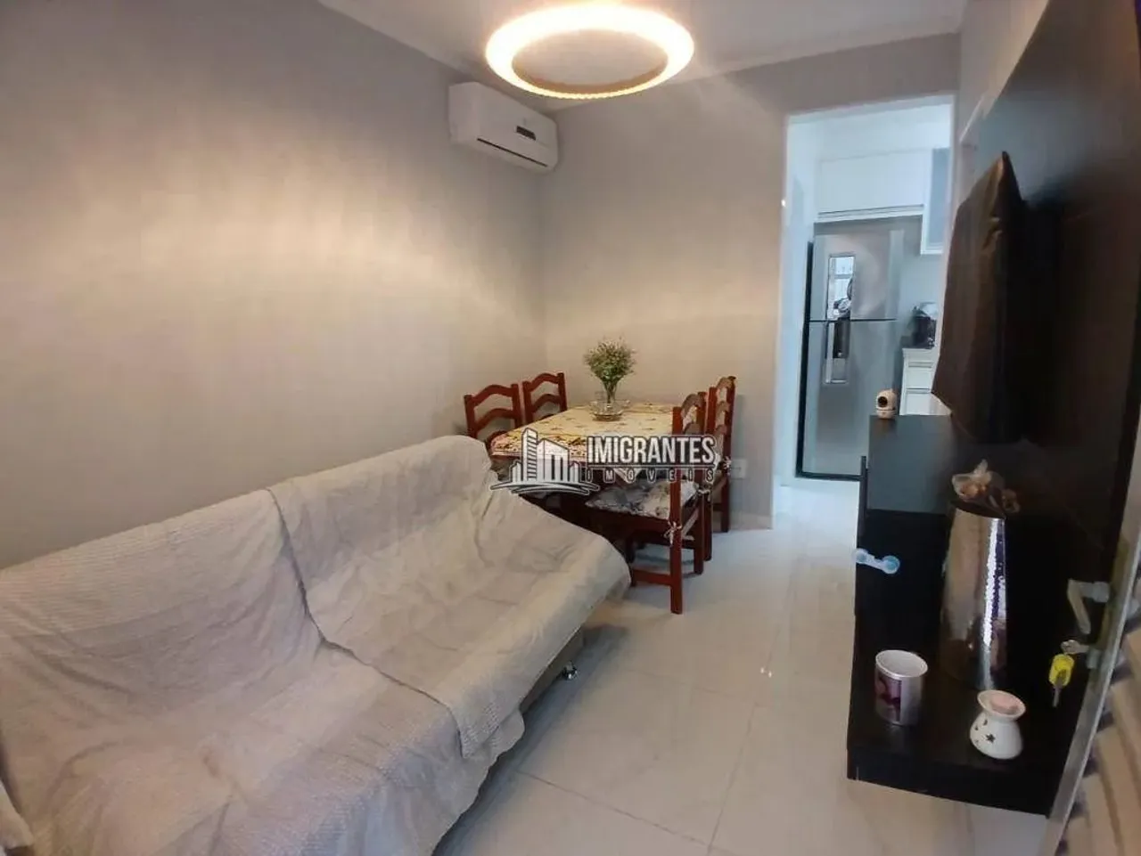 Apartamento à venda no Canto do Forte, em Praia Grande SP