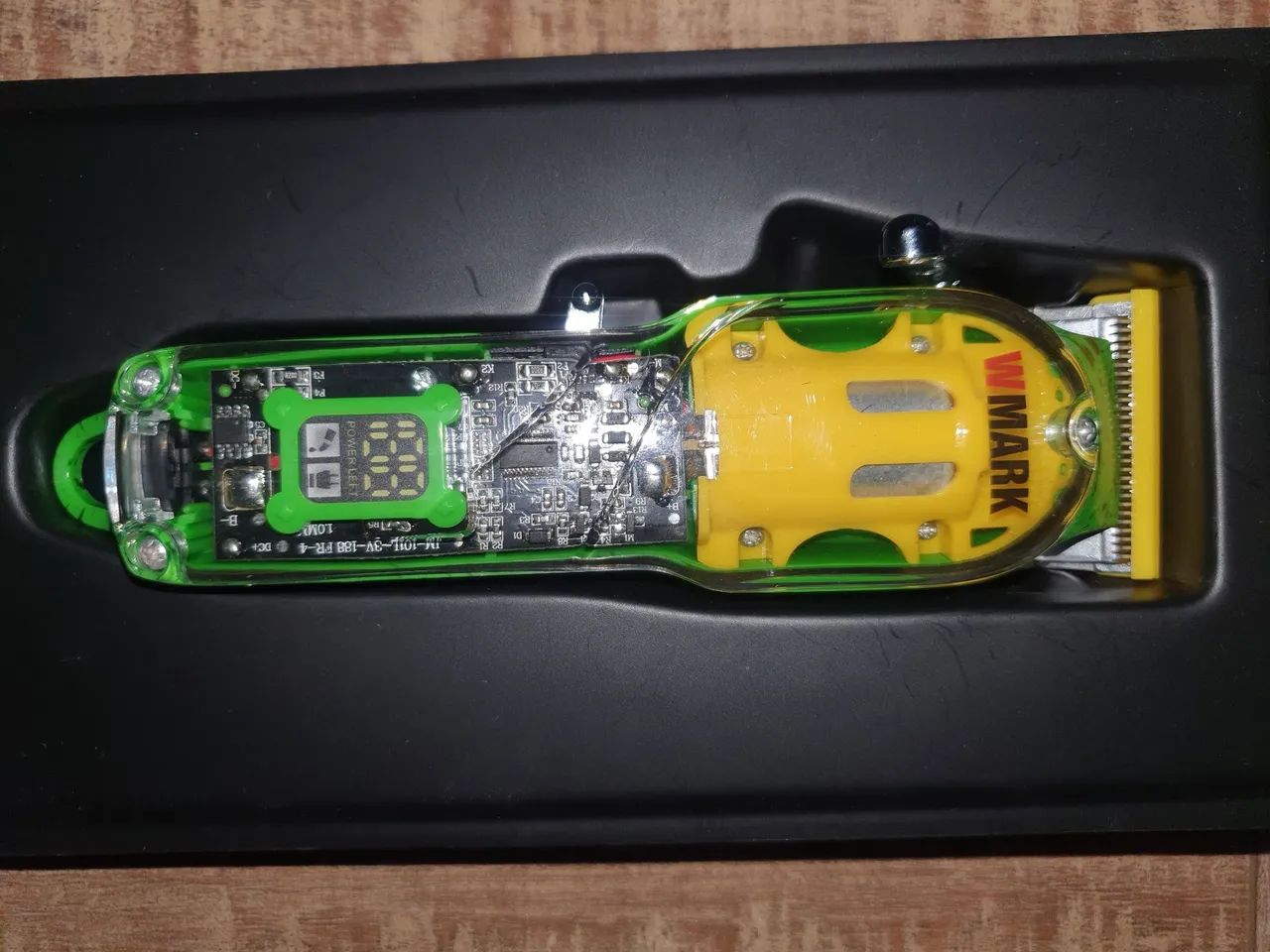 Máquina de Cortar Cabelo Profissional WMARK - Nova - Foto 2