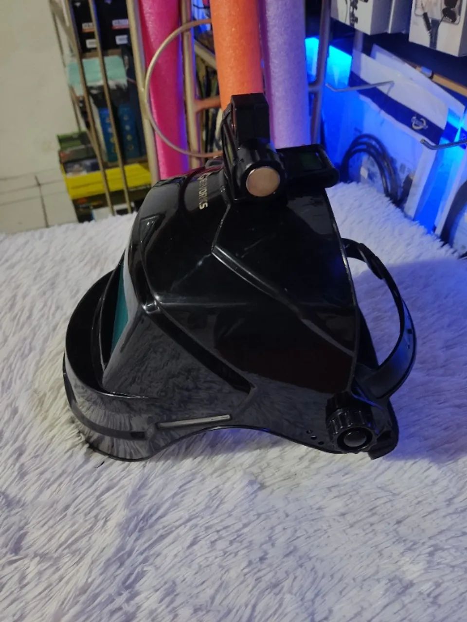 Capacete de Solda com Lanterna Branca e Ultra Violeta Lente Automática - Foto 6