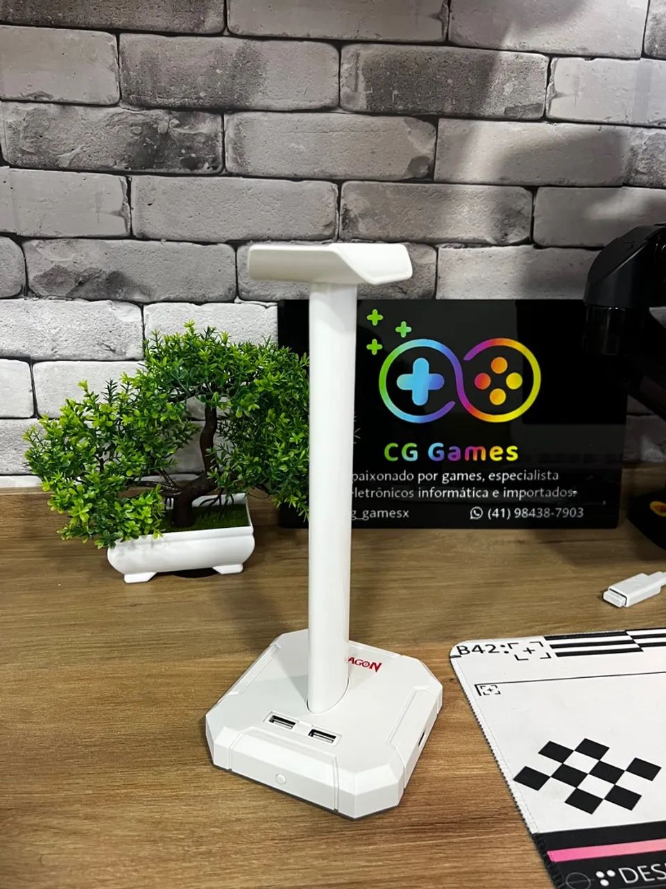 Suporte para Headset com Hub USB RGB