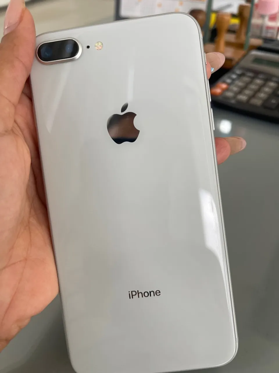 iPhone 8 Plus