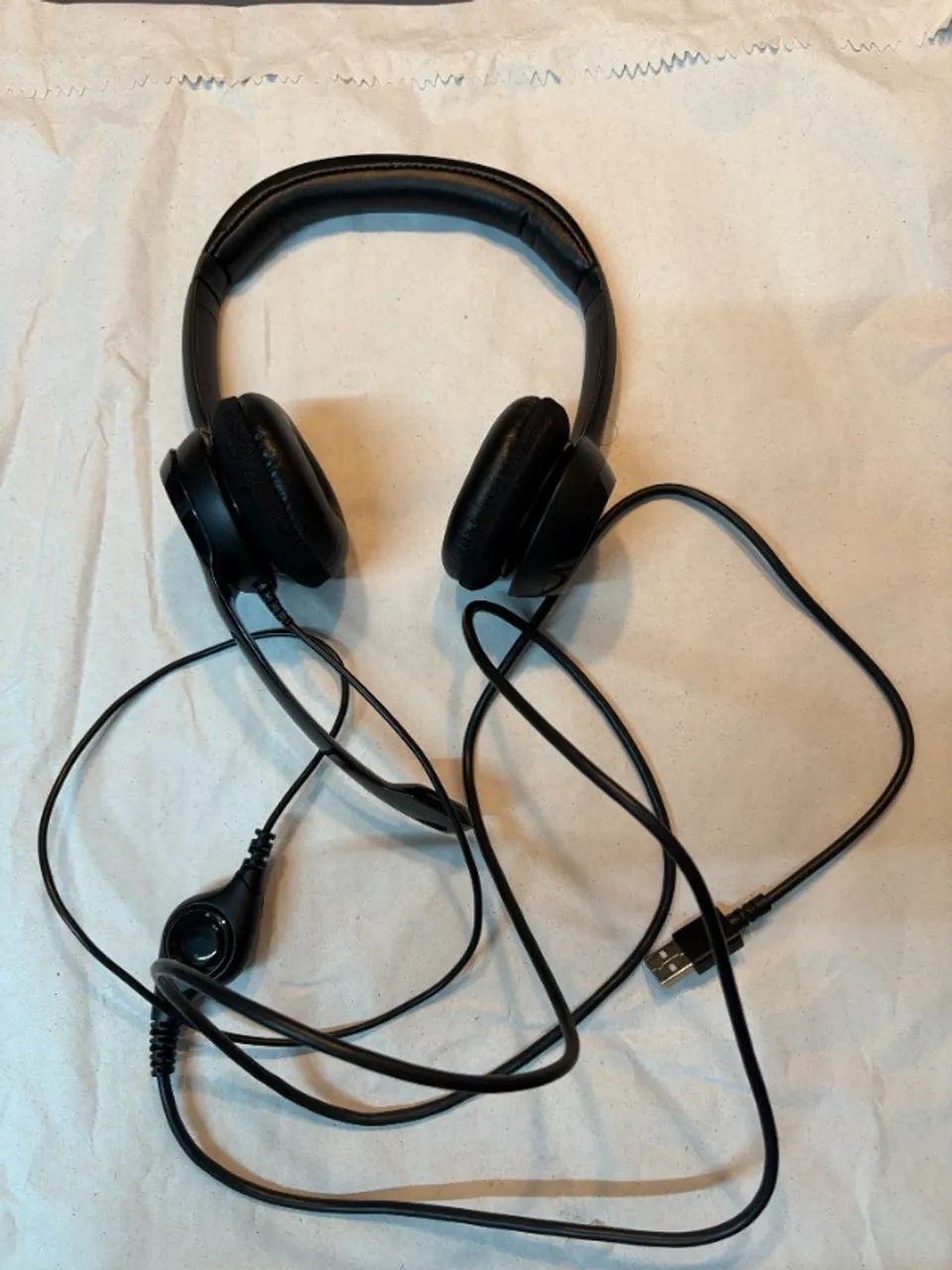 Headset H390 Logitech (microfone com defeito)  - leia - Foto 2