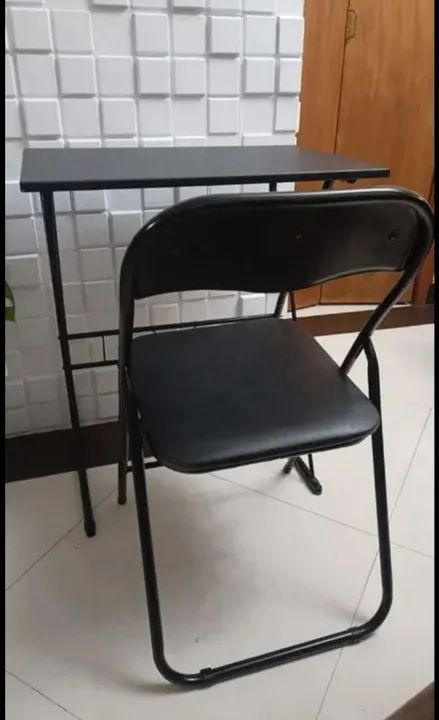 Escrivaninha com cadeira - Foto 2