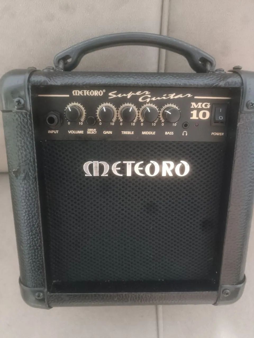 Amplificador para Guitarra Meteoro MG 10