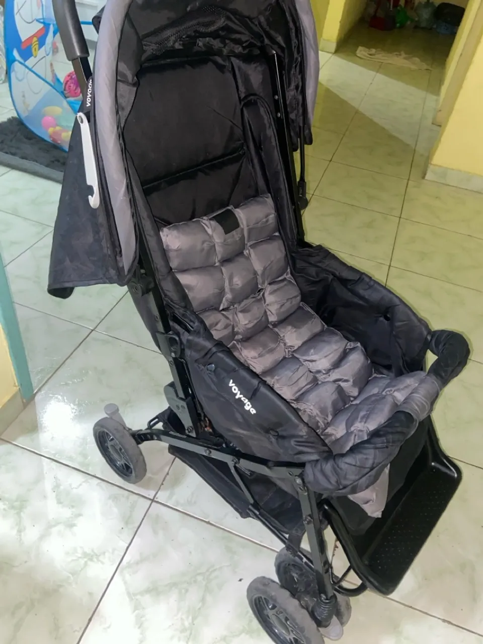 Carrinho de Bebê Voyage - Conforto e Praticidade
