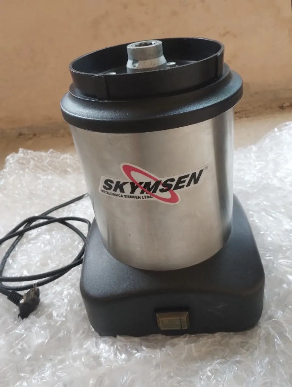 Liquidificador Industrial LS-10MB-N 220V 10 litros Litros - Skymsen - Foto 2