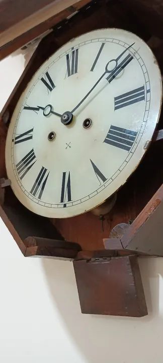 Relógio de parede Alemão Junghans, dito 'Olho de Boi', em madeira nobre. Ano +/- 1920 - Foto 4