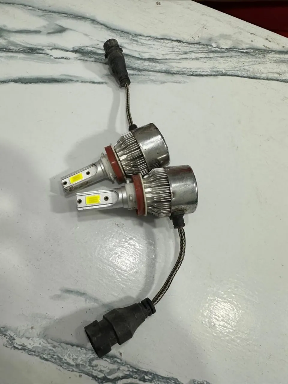 Vendo Kit de lâmpadas de led , referência H11, H B3 e HB4