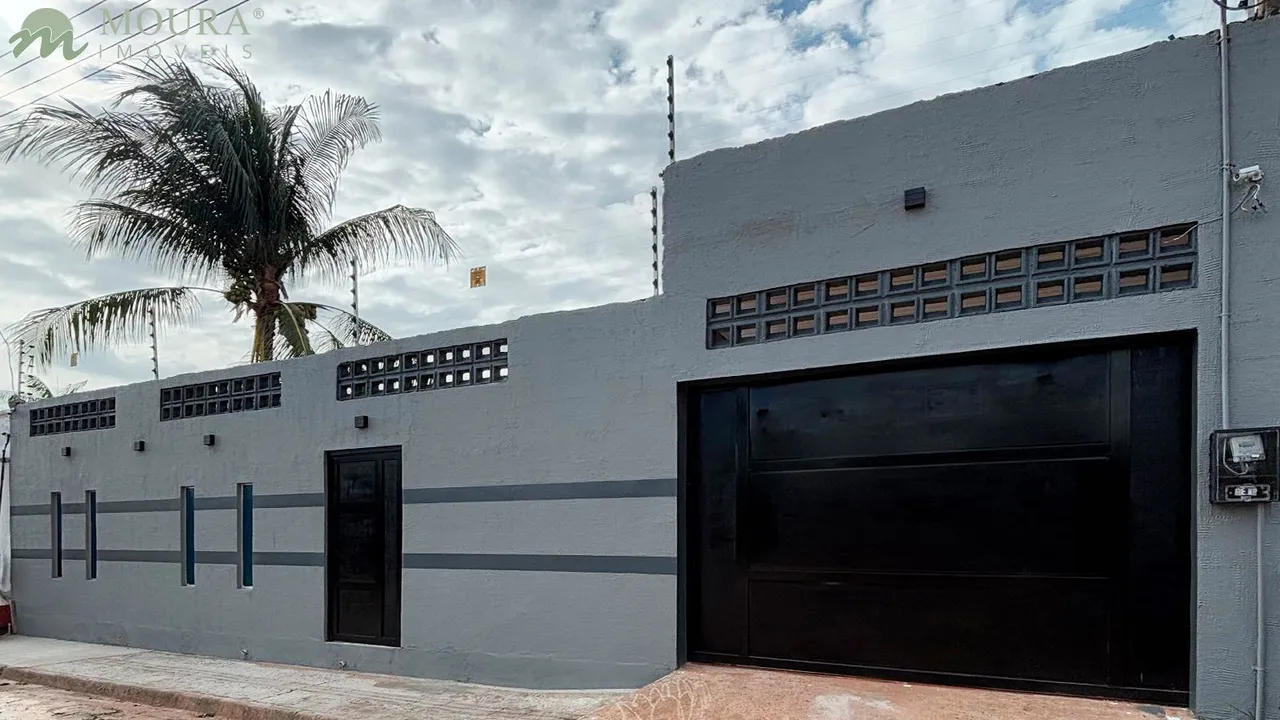 Linda casa com piscina e 2 suítes à venda em Santana-AP!