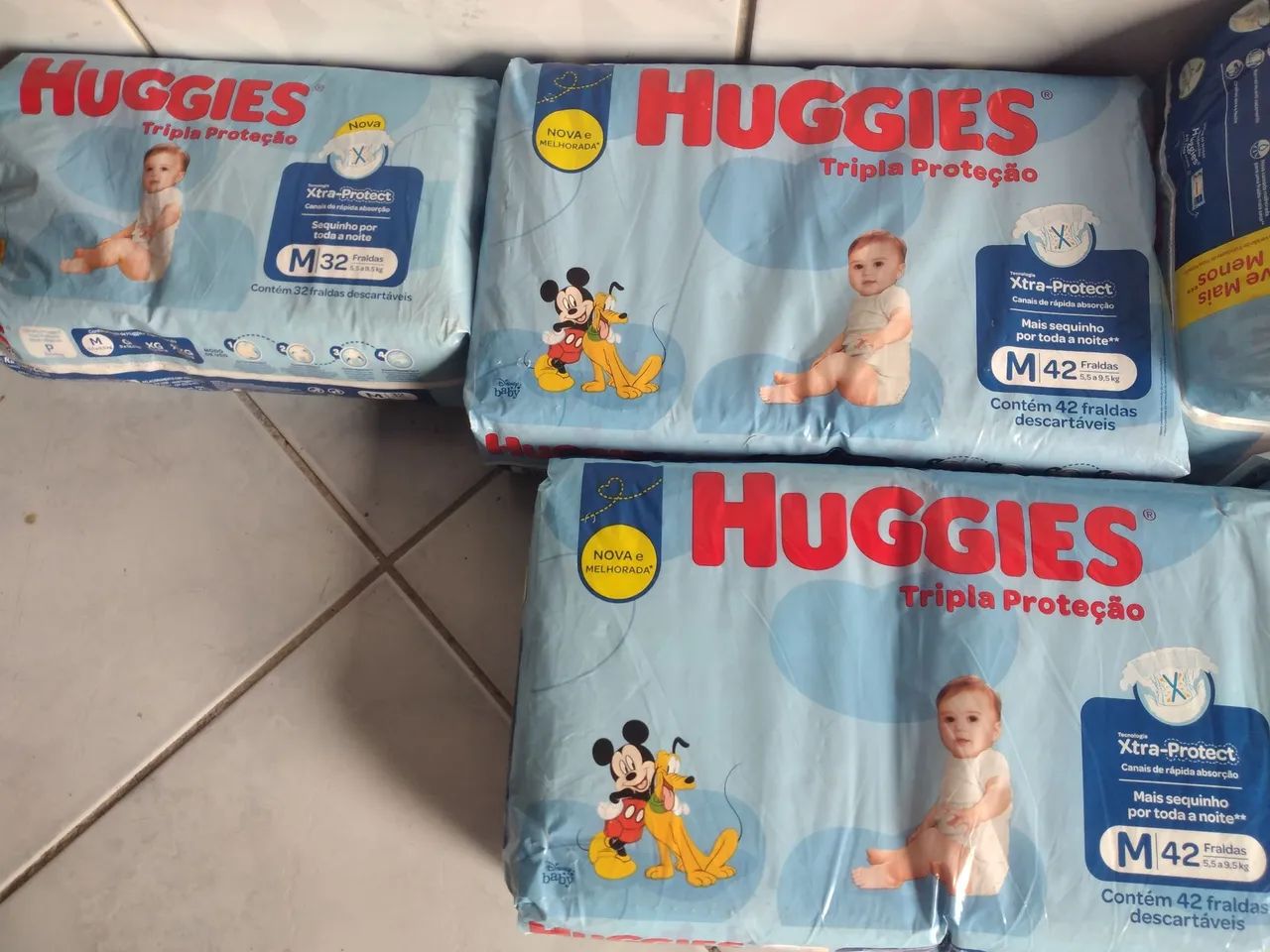 Vendo fraldas Huggies tamanho M - Foto 2