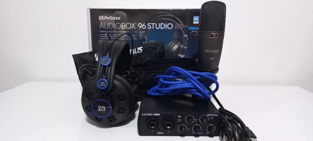 Kit Estúdio Presonus Microfone + Fone + Interface 96k