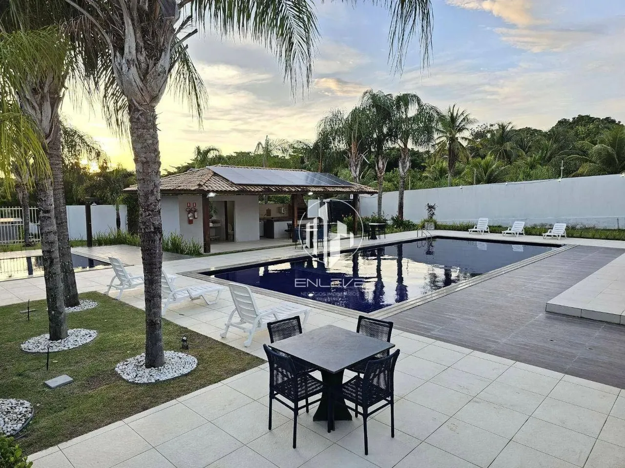 Lote de 362m2 em Excelente Condomínio Fechado
