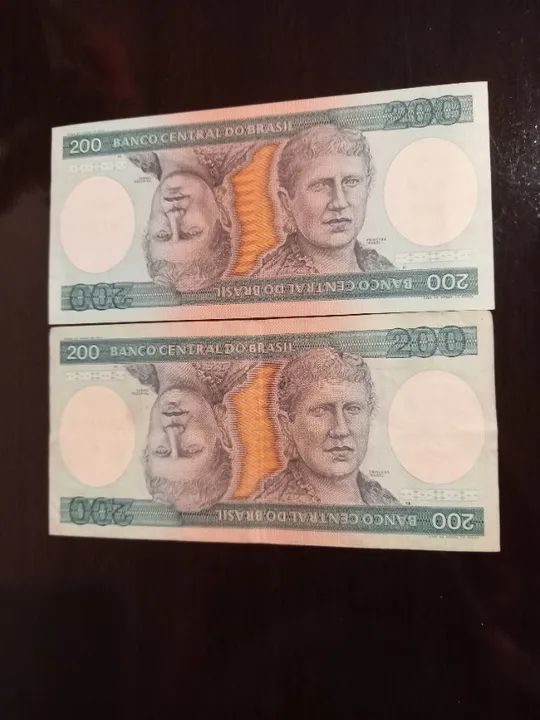 2 Cédulas de 200 Cruzeiros