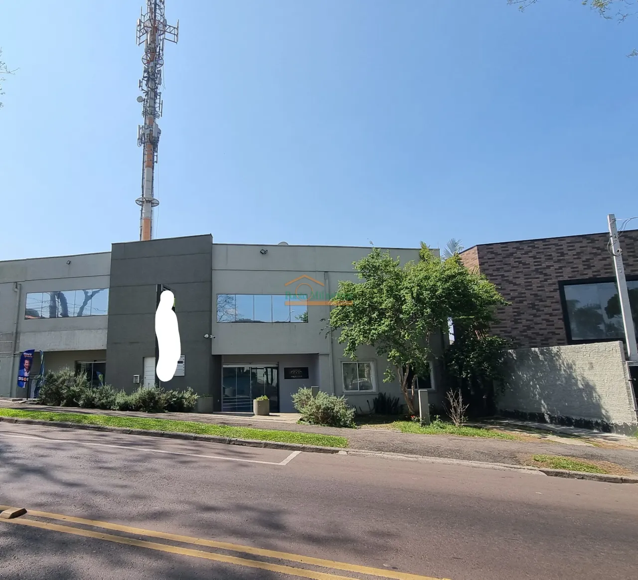 SALA COMERCIAL à venda com 55.39m² por R$ 235.000,00 no bairro Santa Felicidade - CURITIBA