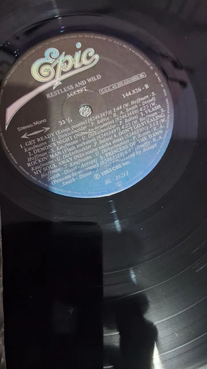 Disco vinil álbum "Restless and Wild" do Accept - Foto 3