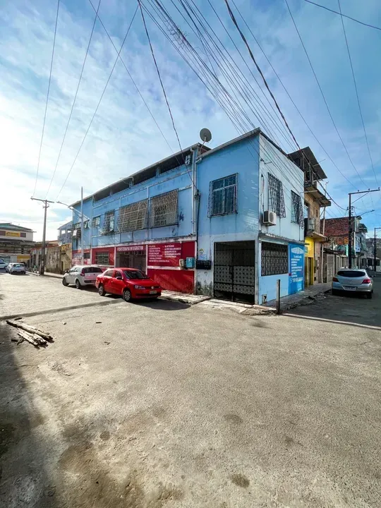 Imóvel Amplo | RESIDENCIAL ou COMERCIAL - Praça da Revolução - "Área Nobre" de Periperi