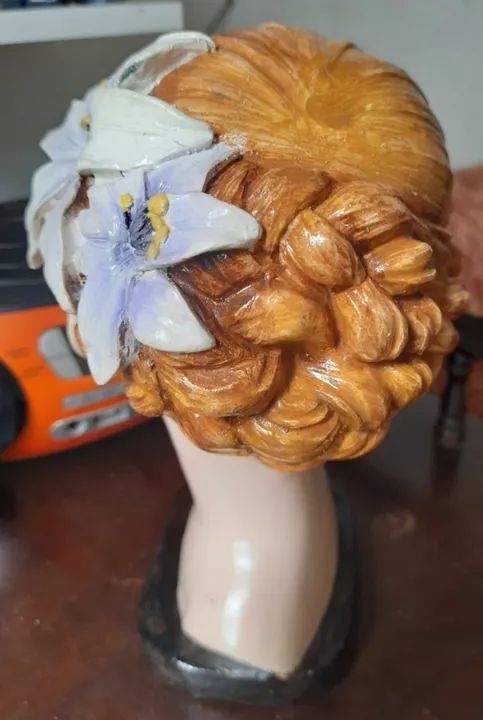 estatueta decorativa inspirada em antiguidade 25cm altura - Foto 4