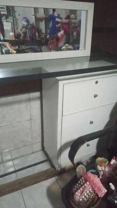 Bancada de vidro com armação em ferro... - Foto 2
