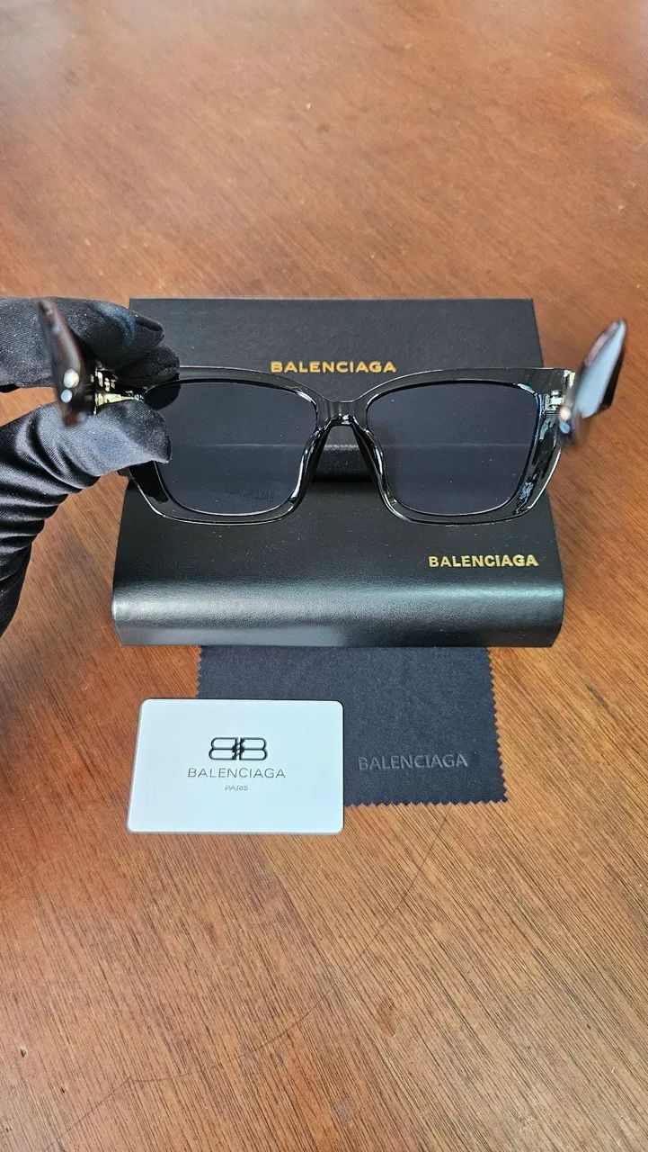 Óculos de Sol Balenciaga BB - Foto 4