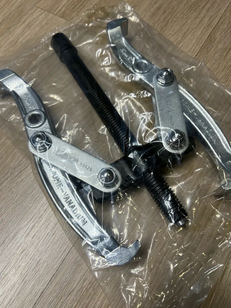 Saca Polia Com 2 Garras 6 Polegadas Articulado Sata St9062664985883939841120