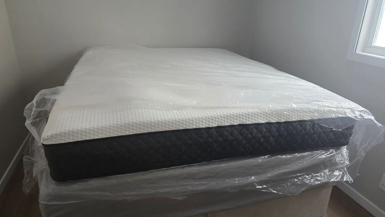 Colchão emma premium hybrid queen novo