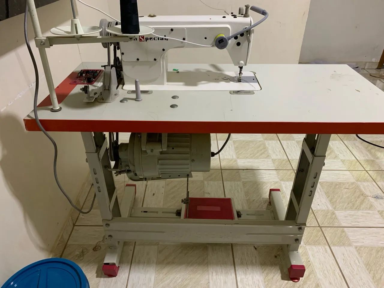 Maquina reta  - Foto 3