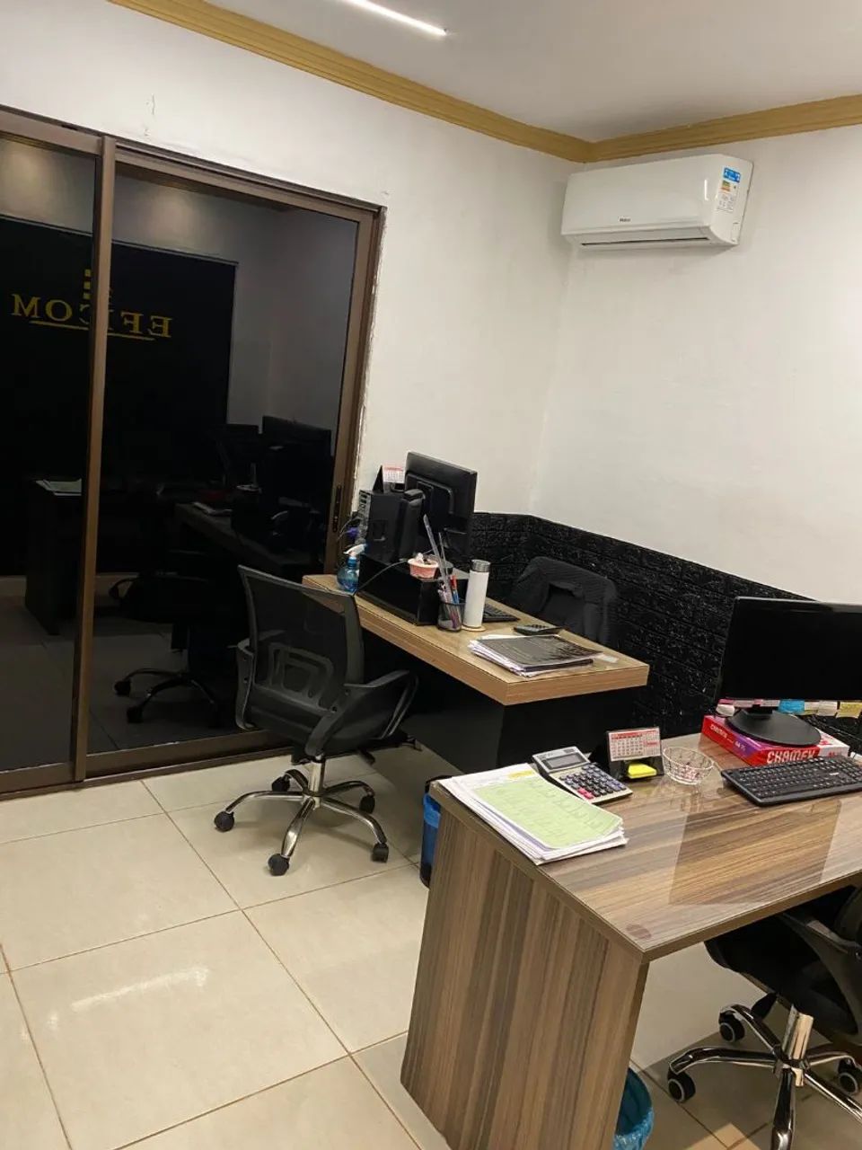 Escritório Comercial com 03 Salas + Residencia com 3 quartos com suíte - Foto 2