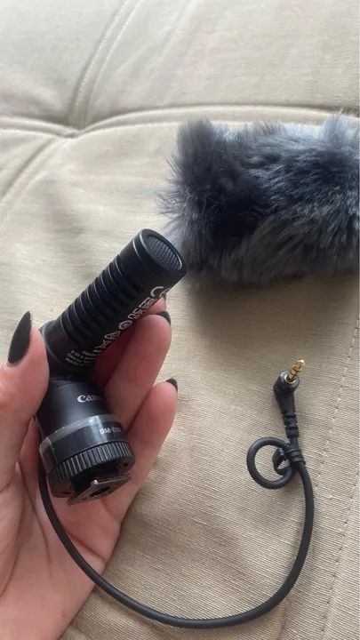 Microfone Canon DM-E100 para Câmera / Ótimo para quem trabalha com mídia - Foto 2