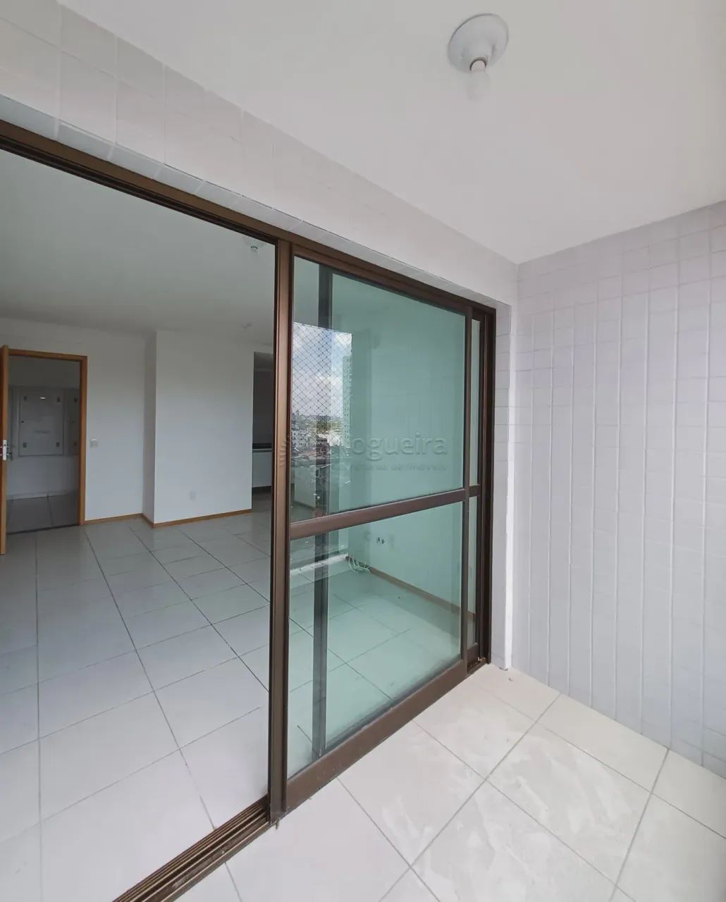 Imóvel para venda possui 74 metros quadrados com 3 quartos em Cordeiro - Recife - PE - Foto 6