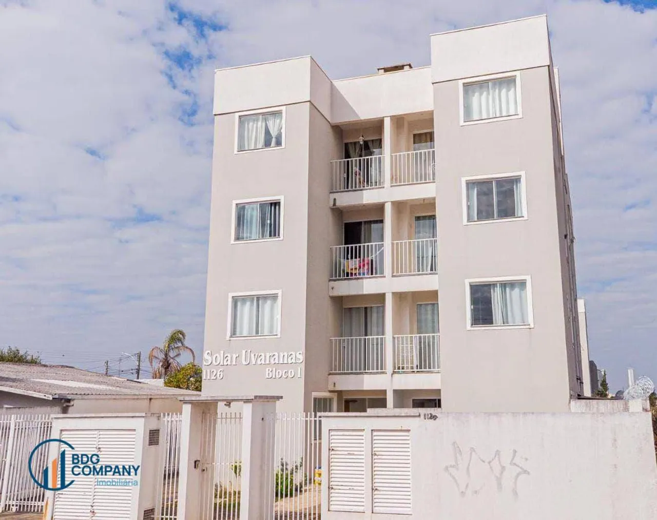 Apartamento com 2 dormitórios à venda, 51 m² por R$ 195.000,00 - Uvaranas - Ponta Grossa/P