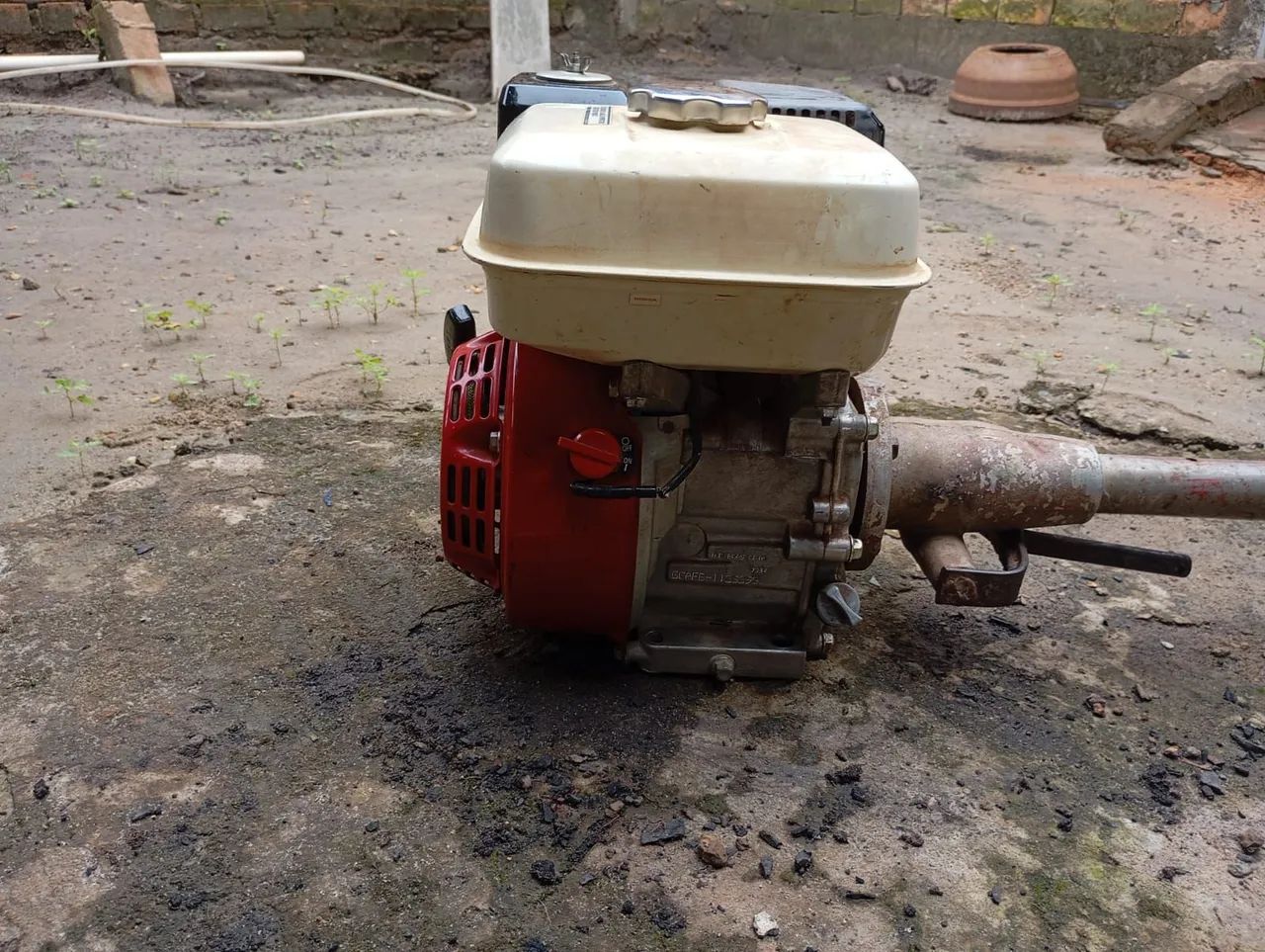 Vende-se motor rabeta 5.5 - Foto 2