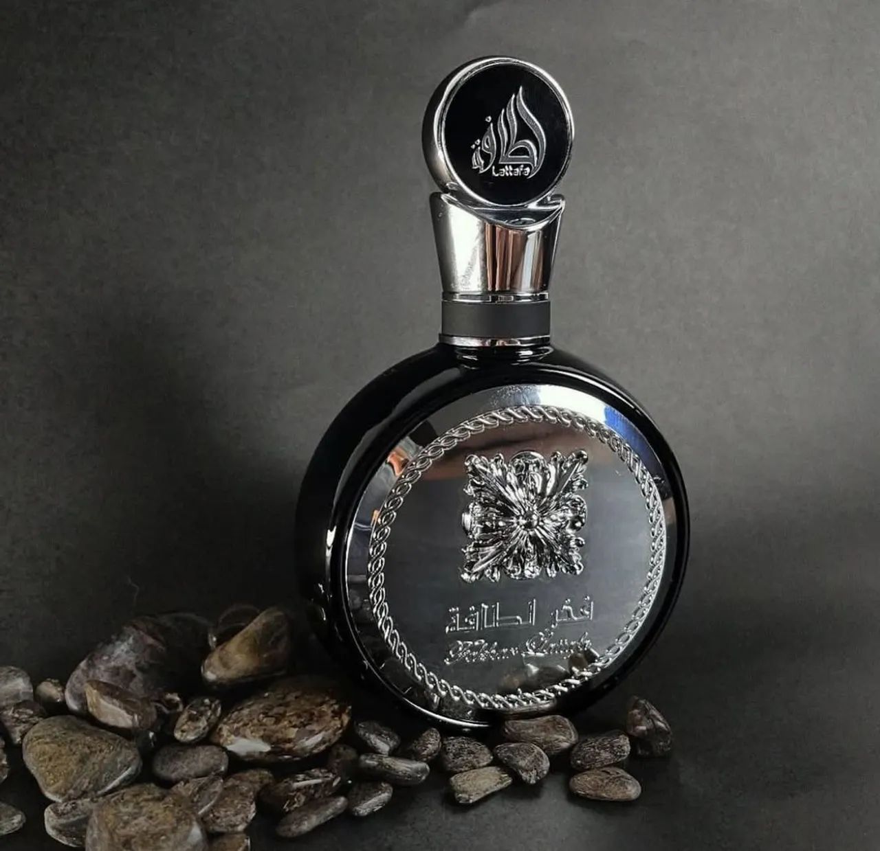 Fakhar Black - Perfume Arabe - 100 Original - lacrados  - Foto 5