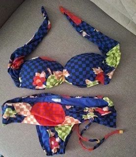 Biquini Salinas com estampa quadriculada e floral