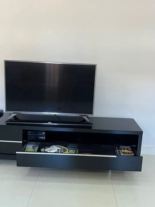 Rack para TV preto - pés prateados  - Foto 2