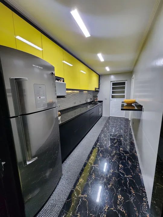 Sobrado aprox. 90m² - CIC, próximo terminal Caiua. 