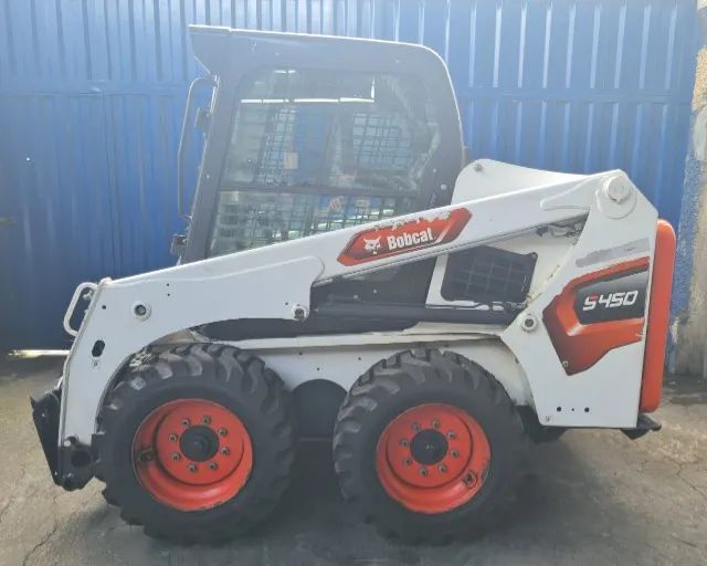 Minicarregadeira Bobcat S450 Ano 2022 Com 1895hs C Ar Cond. - Foto 2