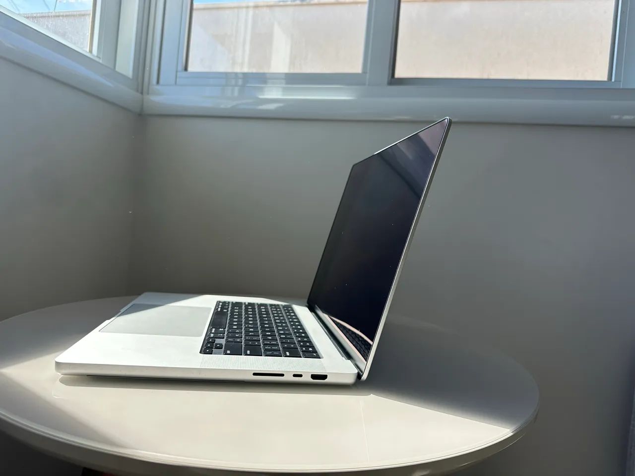MacBook Pro 16" M3 Pro  - Foto 3