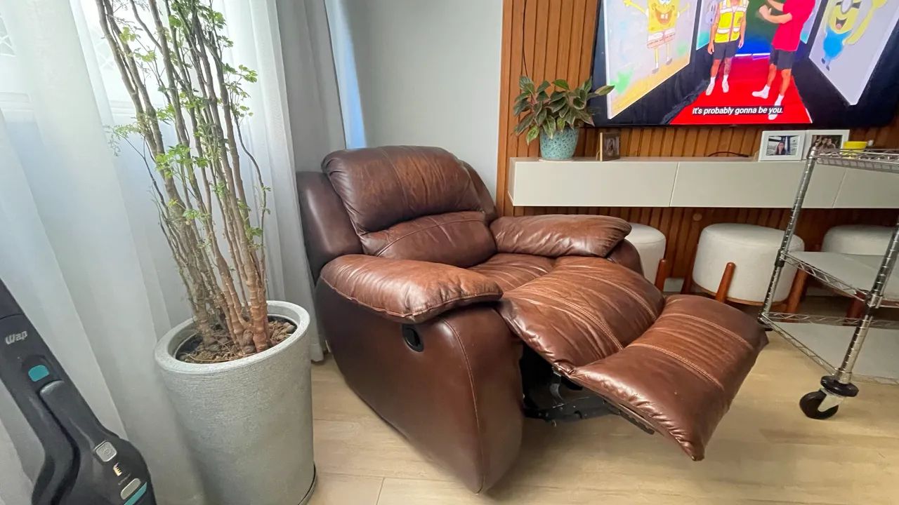 Poltrona em couro reclinável  - Foto 2