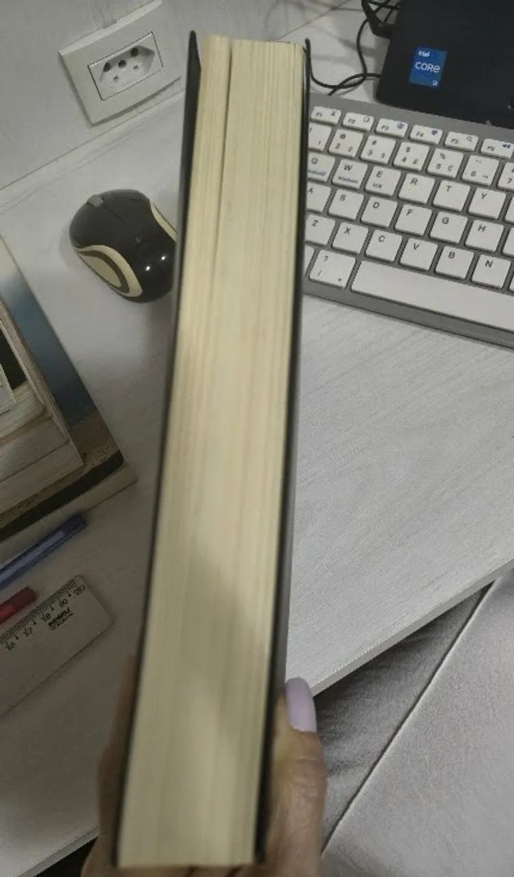 Livro: Grey - Cinquenta Tons de Cinza - Foto 5